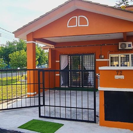 Anjung Klia House 72 With Neflix Villa Banting  Luaran gambar