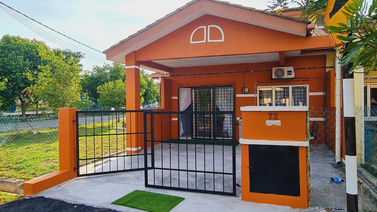 Anjung Klia House 72 With Neflix Villa Banting  Luaran gambar
